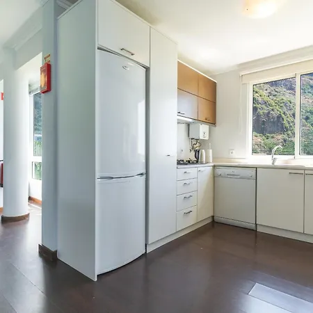 Sunny Side By Atlantic Apartment *